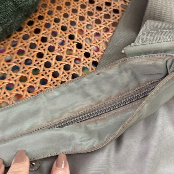 Vintage Prada Gray Tessuto Nylon Adjustable Top Zip Flat Crossbody Shoulder Bag - Picture 7 of 8